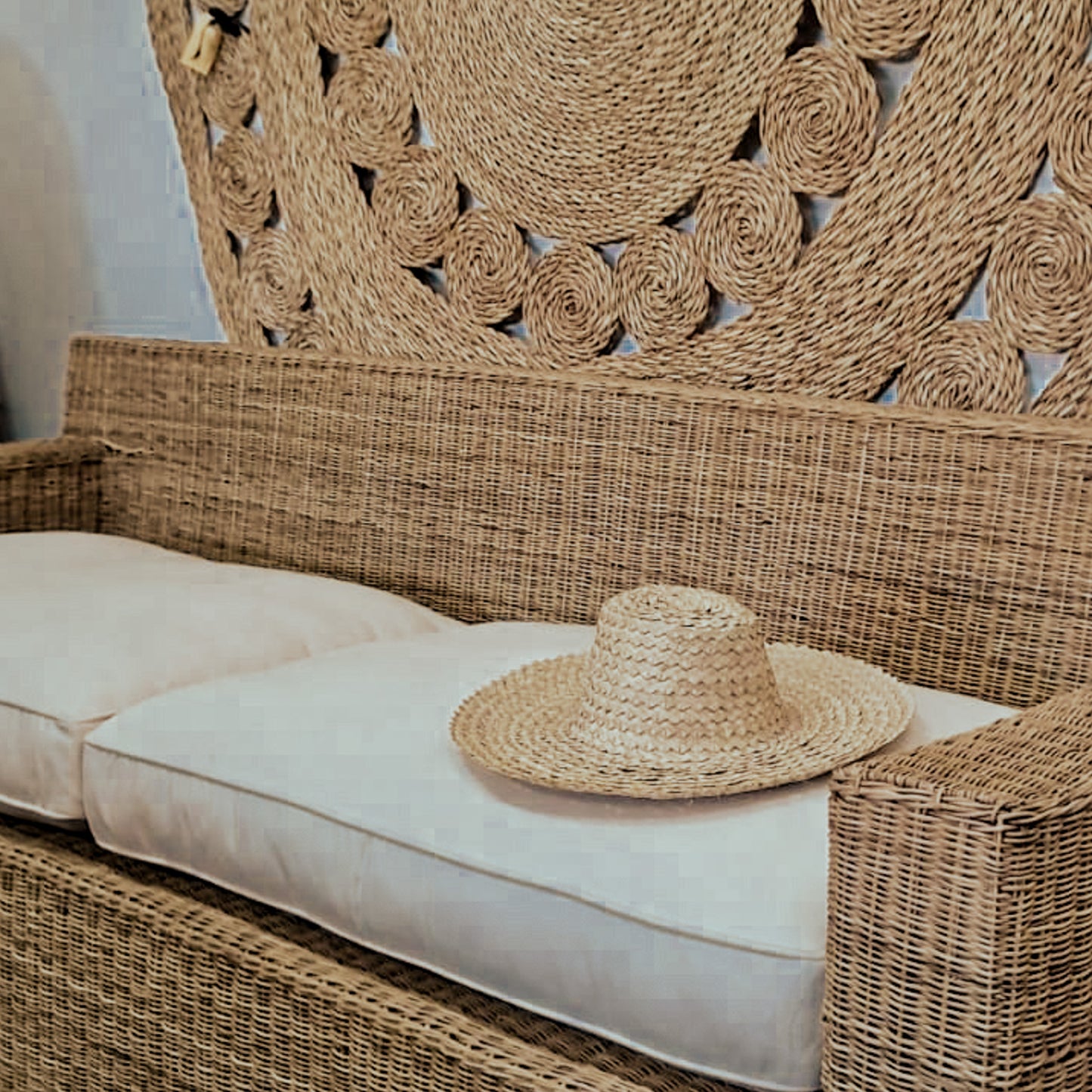 Superior Cushion Circle Back Chair