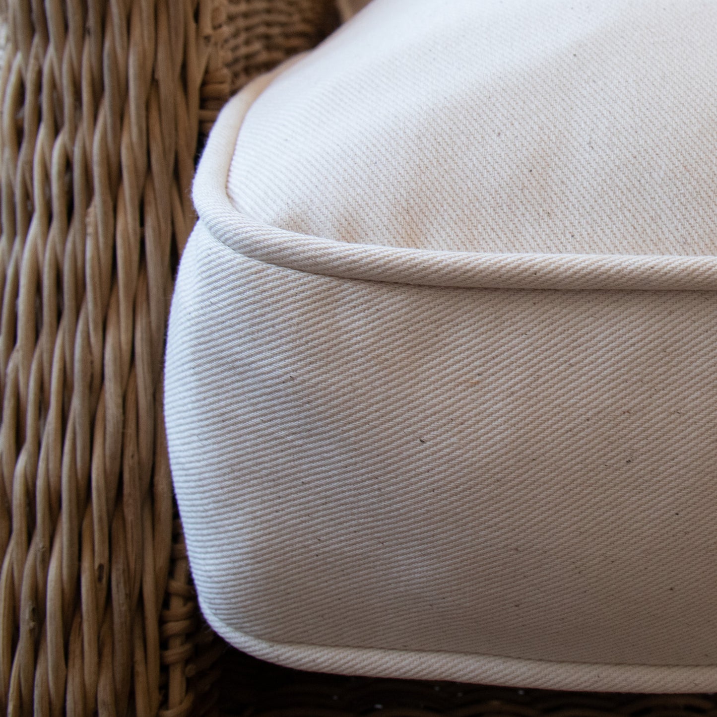 Superior Cushion Reflection Chair