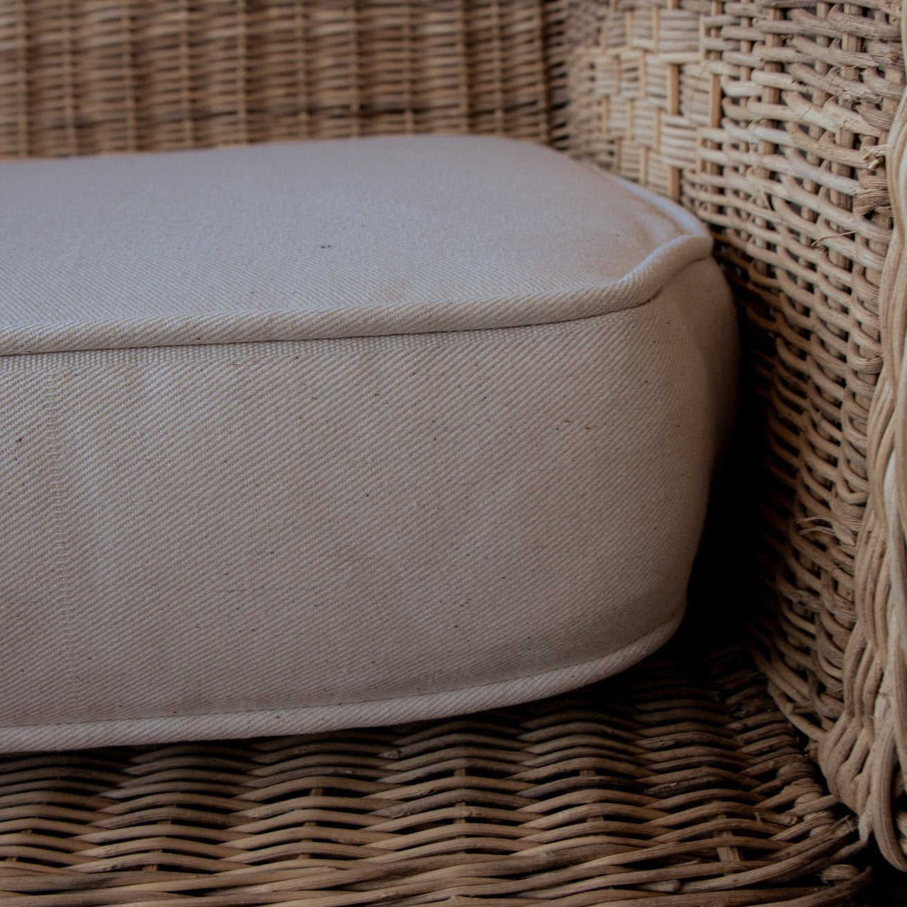 Foam Cushion Traditional 3-Seater