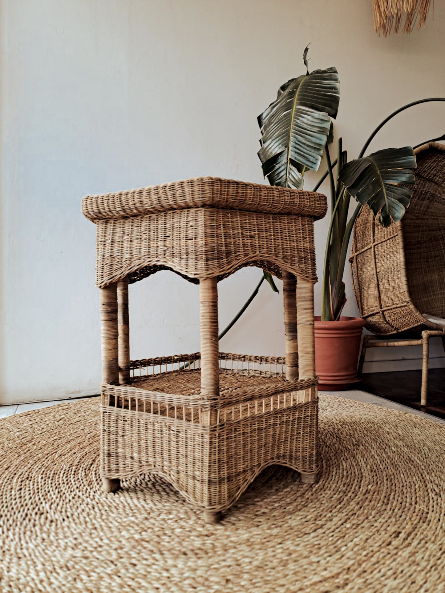 Hexagon Table