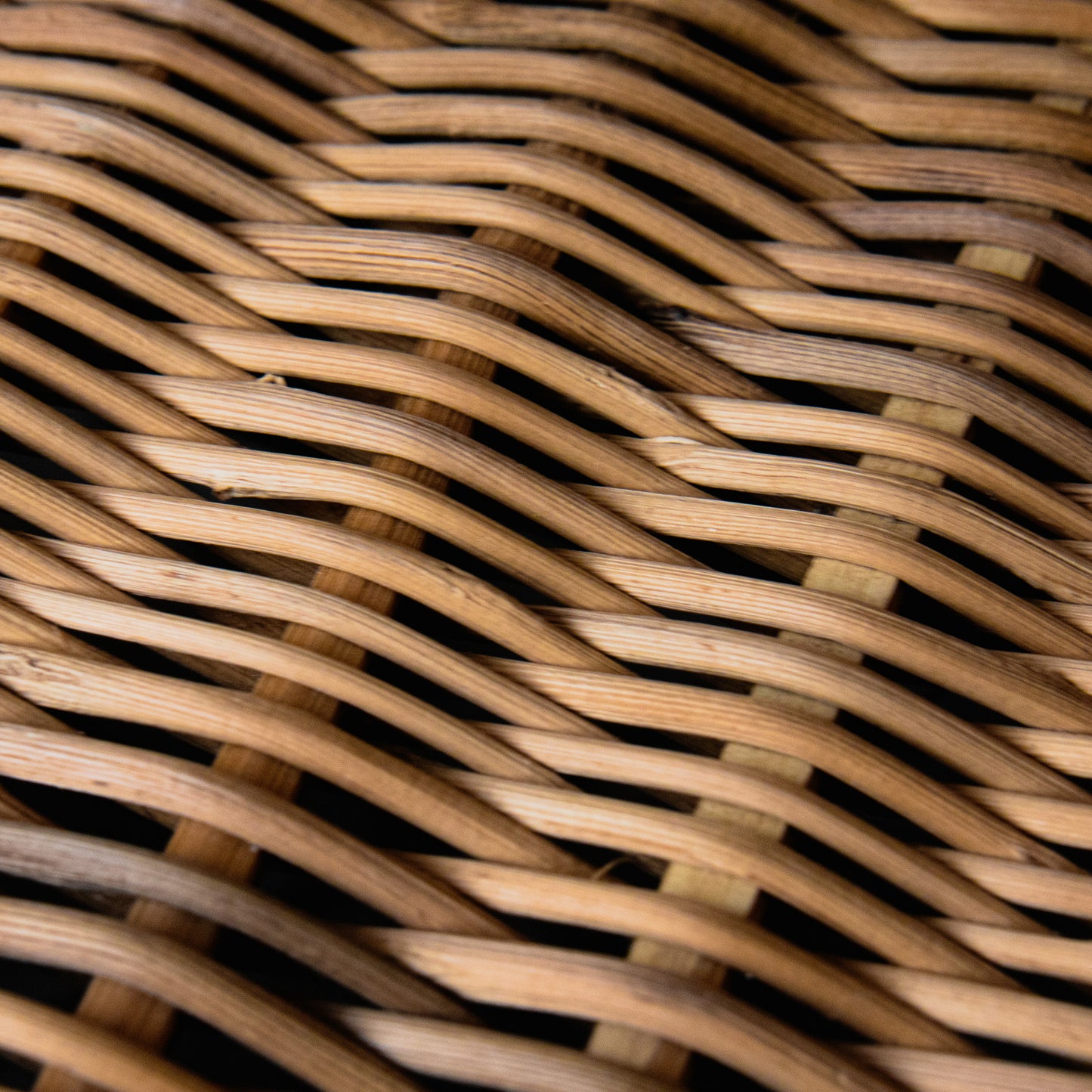 Circle Back Chair