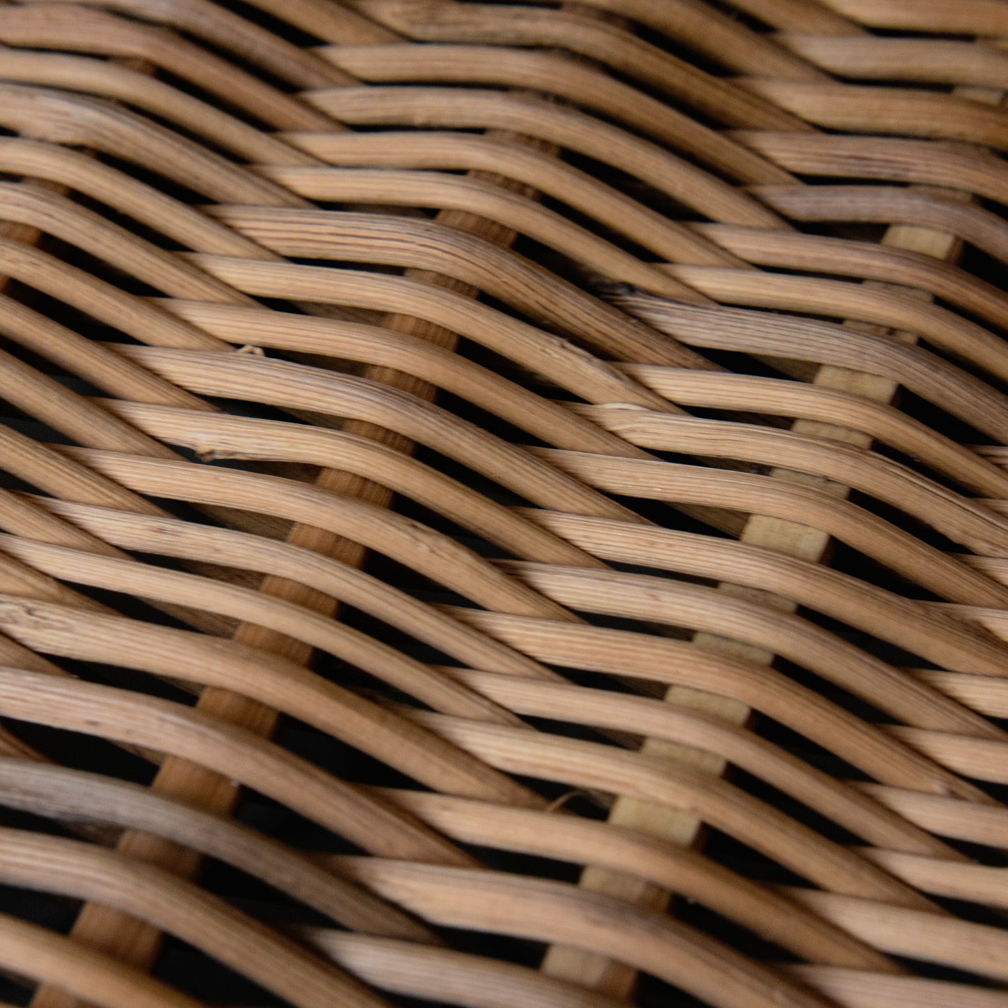 Circle Back Chair